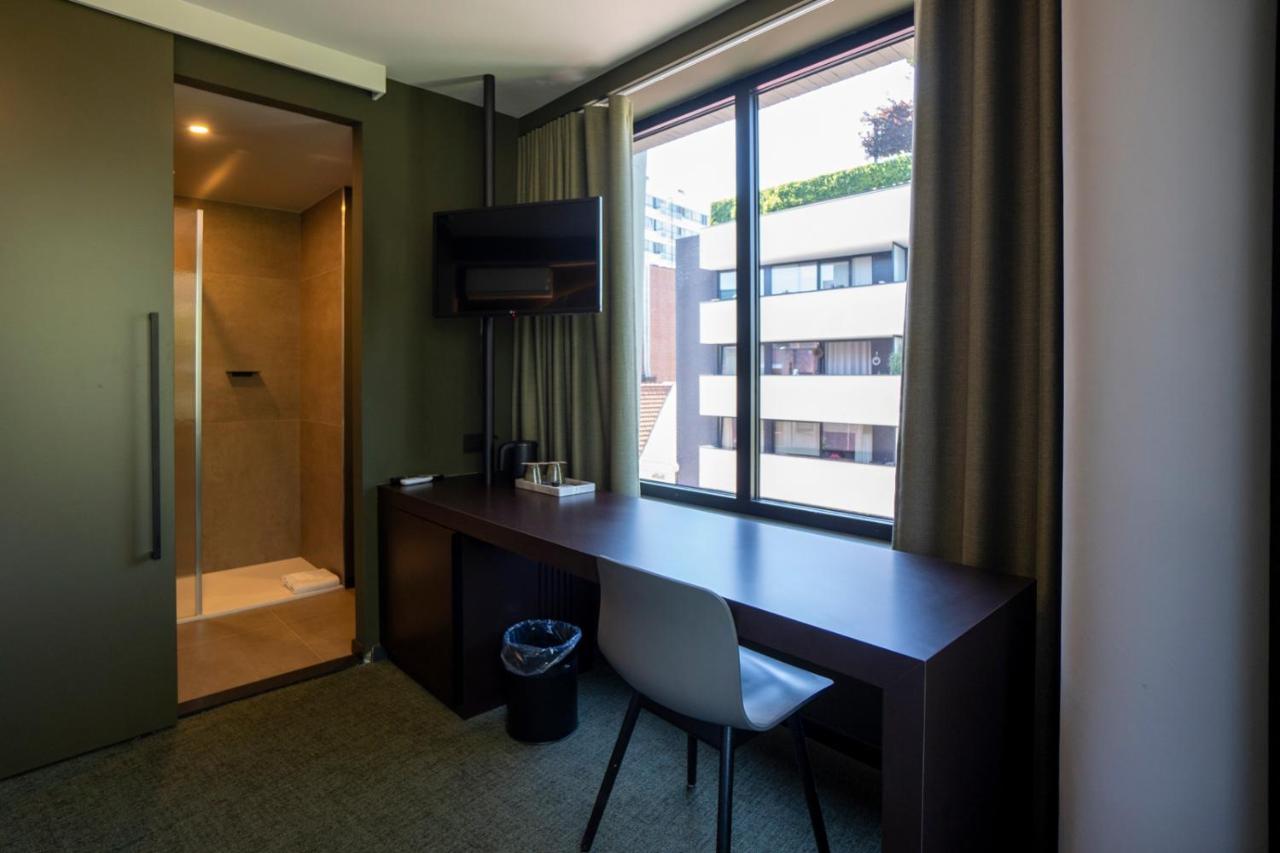 Green Hotel Genk Bagian luar foto